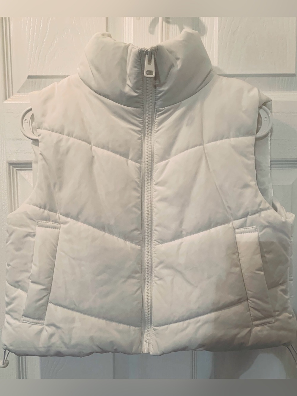 White Puffer Vest • Size S/4 • NWOT